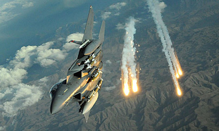 Máy bay liên quân bị tố ném bom làm thương vong dân thường ở Syria.